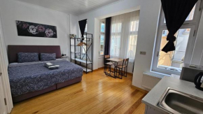 Modern - Affordable - Spacious At City Center
